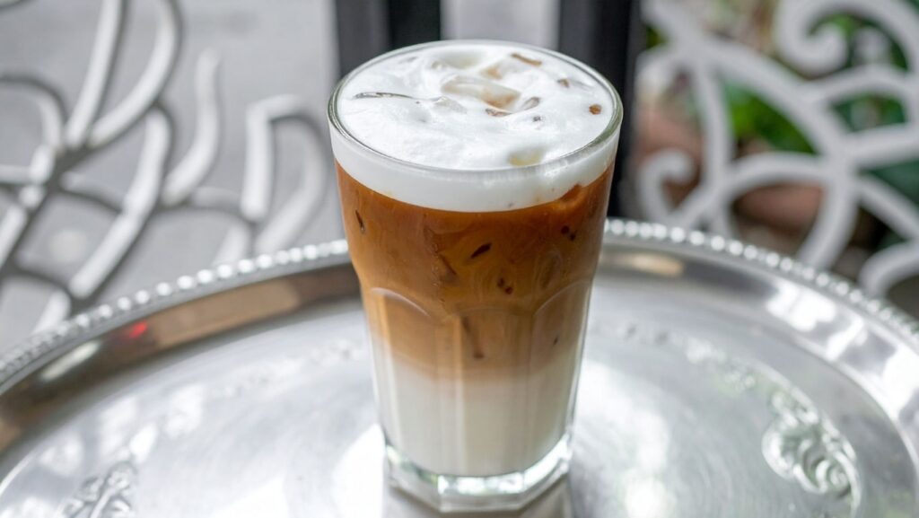 perbedaan spanish latte dengan kopi lainnya