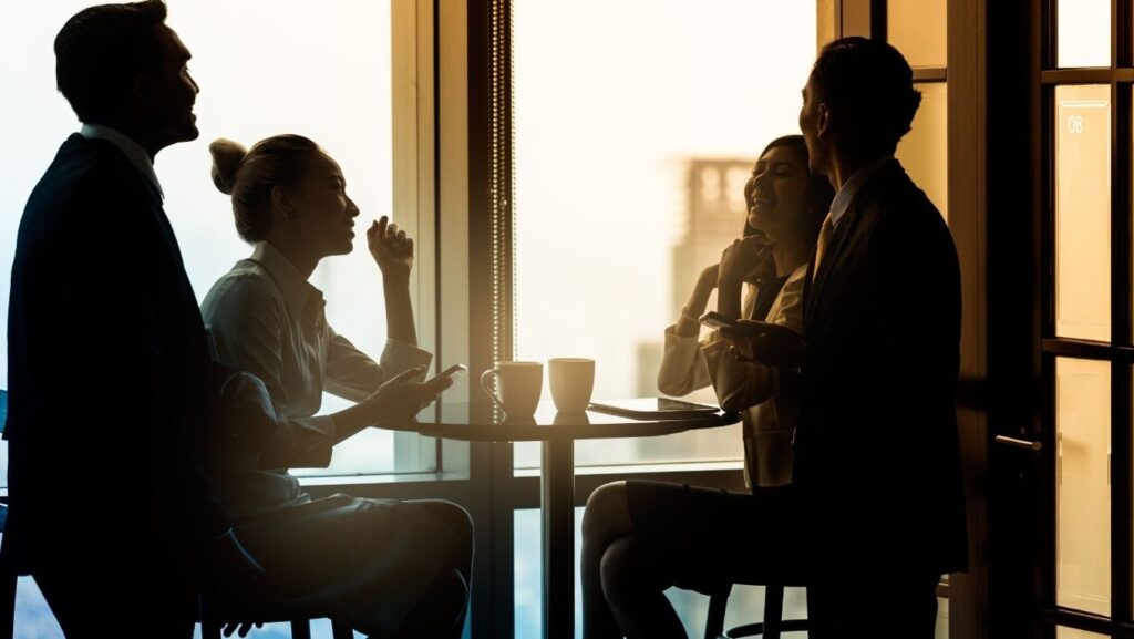 curhat masalah ke teman